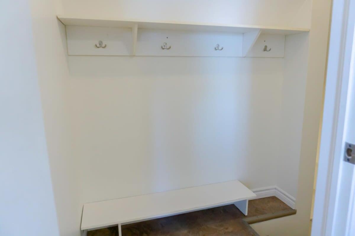 Amazing Location In Saint John 2 Bedroom Modern Parking New ภายนอก รูปภาพ